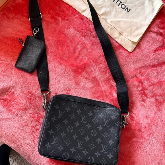 Louis Vuitton Trio Messenger bag - Picture 4 of 13